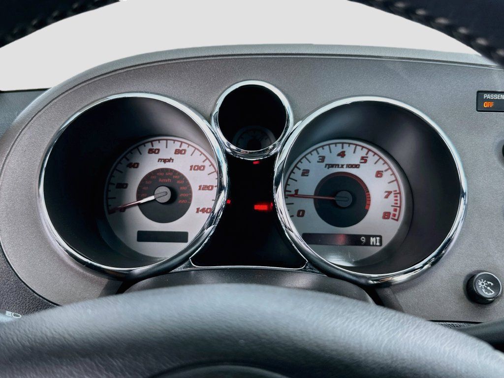 Used 2007 Pontiac Solstice Convertible w/ Premium Package RWD image 11