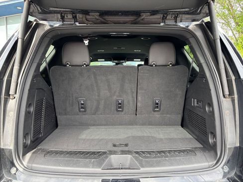 Used 2023 Chevrolet Tahoe LT w/ Luxury Package AWD/4WD image 34