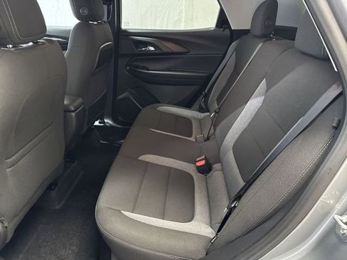 Used 2025 Chevrolet TrailBlazer LT w/ Driver Confidence Package FWD image 12