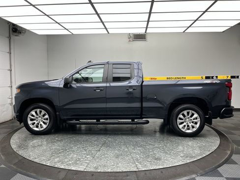 Used 2020 Chevrolet Silverado 1500 Custom w/ Custom Value Package AWD/4WD image 6