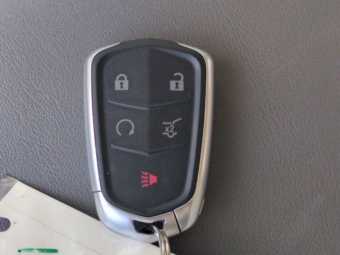 Used 2023 Cadillac XT6 Premium Luxury w/ Technology Package image 26