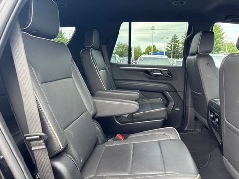 Used 2025 Chevrolet Tahoe Premier AWD/4WD image 31