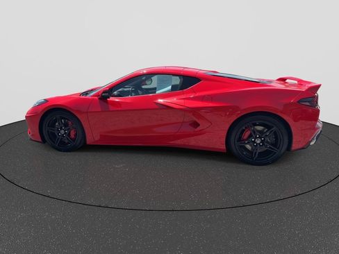 Used 2022 Chevrolet Corvette Stingray Premium Cpe w/ Z51 Performance Package RWD image 6