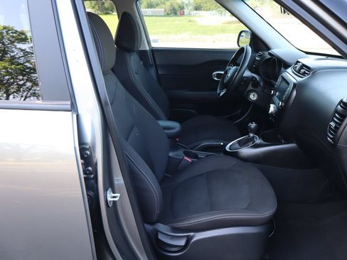 Used 2018 Kia Soul w/ Convenience Package FWD image 22