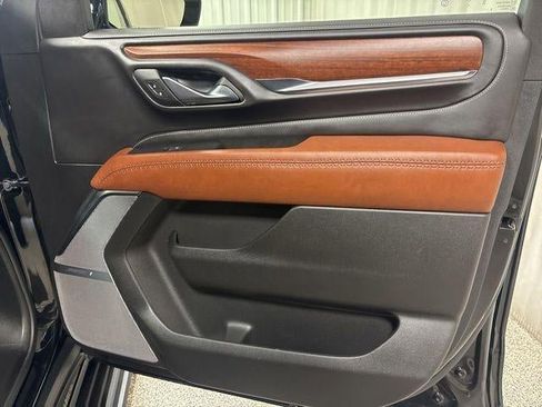 Used 2024 GMC Yukon Denali Ultimate AWD/4WD image 23
