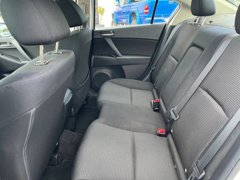 Used 2012 MAZDA MAZDA3 i Touring FWD image 16