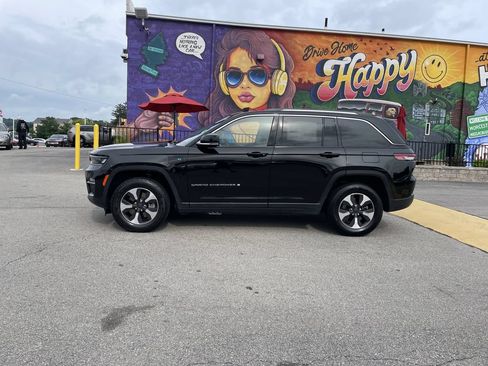 Certified 2024 Jeep Grand Cherokee Limited 4xe AWD/4WD image 2