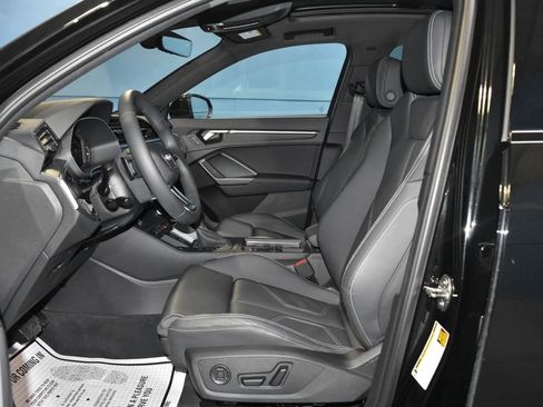 Certified 2025 Audi Q3 2.0T Premium w/ Convenience Package image 7