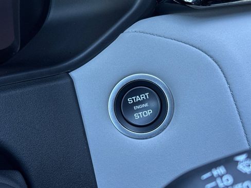 Used 2026 Land Rover Range Rover Velar Dynamic SE image 26