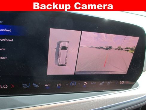 Used 2025 Chevrolet Suburban High Country AWD/4WD image 19