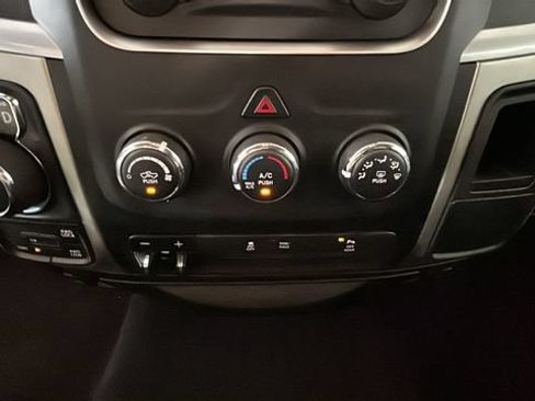 Used 2020 RAM 1500 Warlock AWD/4WD image 22