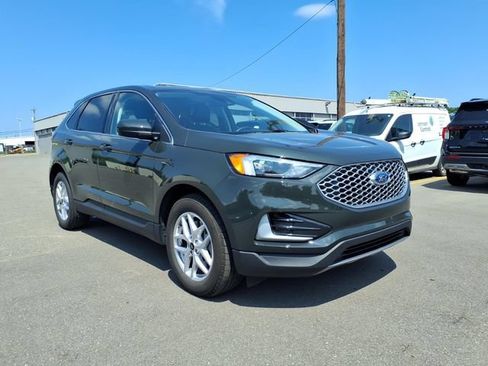 Used 2023 Ford Edge SEL AWD/4WD image 2