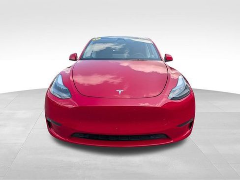 Used 2023 Tesla Model Y Long Range AWD/4WD image 2