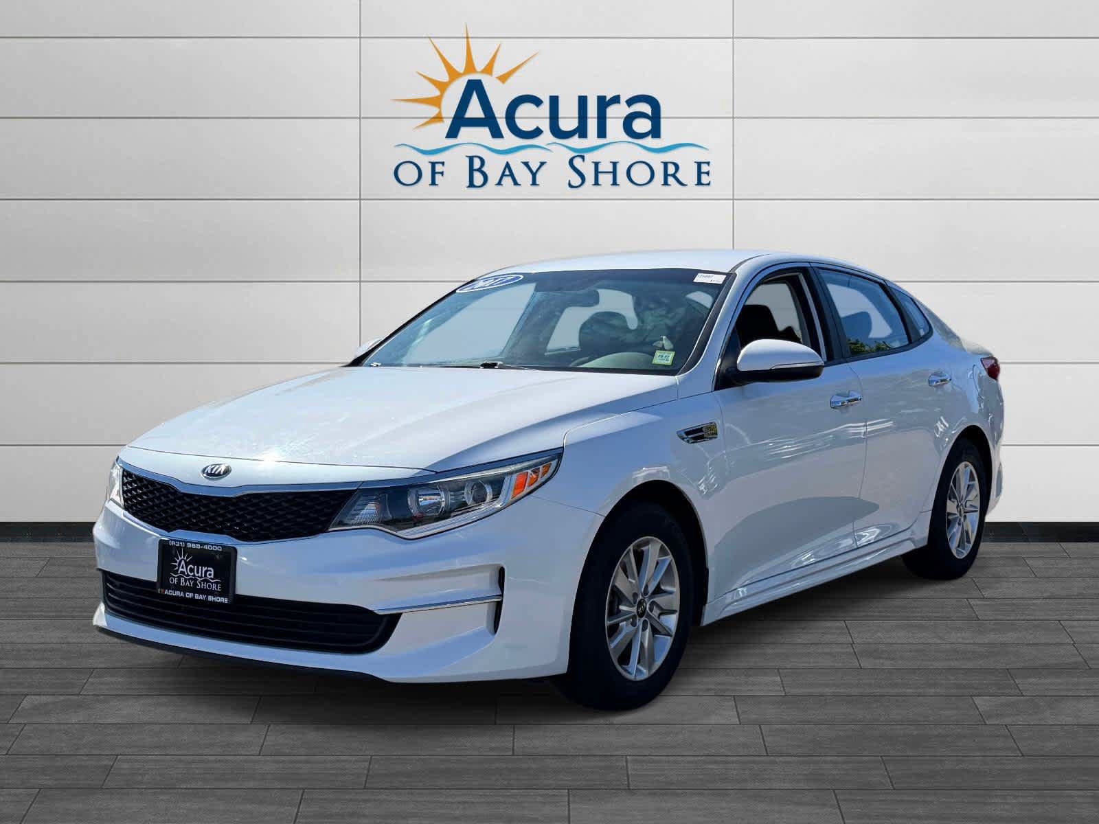 Used 2017 Kia Optima LX FWD image 1