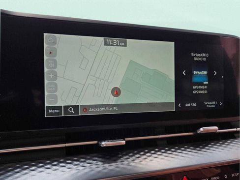 Used 2024 Kia Carnival SX Prestige FWD image 29