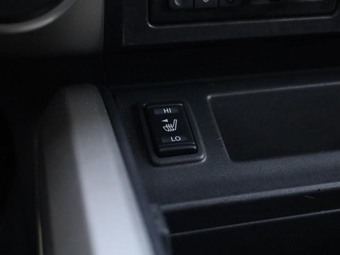 Used 2021 Nissan Titan SV w/ SV Convenience Package AWD/4WD image 19