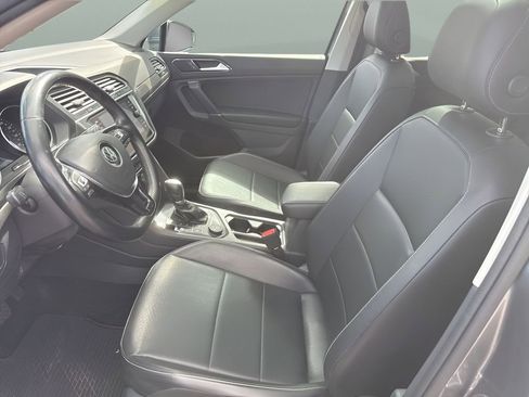Used 2018 Volkswagen Tiguan SEL image 9