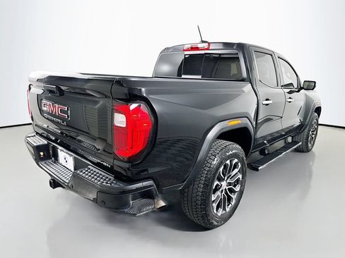 Used 2025 GMC Canyon Denali AWD/4WD image 5