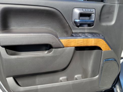 Used 2017 Chevrolet Silverado 1500 LTZ w/ Max Trailering Package image 7