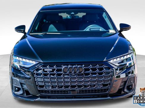 Used 2025 Audi A8 L 3.0T image 2