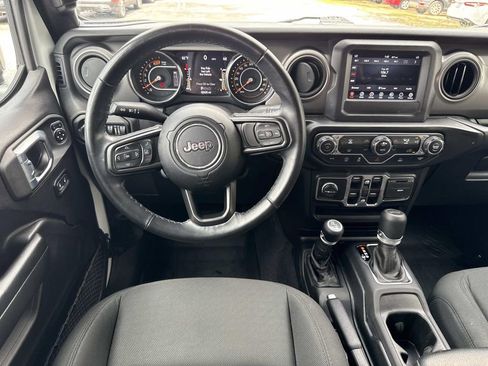 Used 2021 Jeep Wrangler Unlimited Sport image 16
