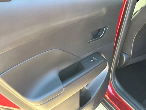 Certified 2025 Hyundai Kona SEL image 21