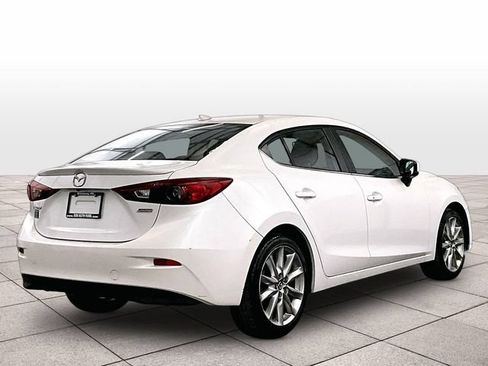 Used 2017 MAZDA MAZDA3 Grand Touring FWD image 11