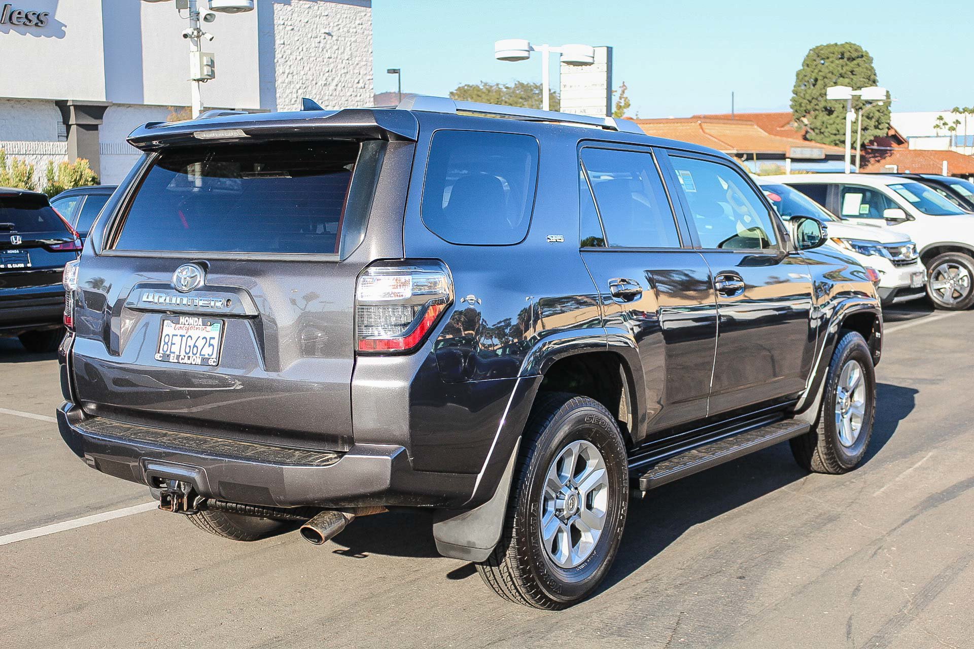 Used 2018 Toyota 4Runner SR5 Premium AWD/4WD image 26