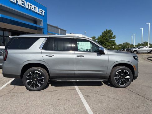 New 2026 Chevrolet Tahoe Premier AWD/4WD image 2