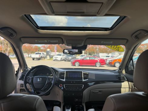 Used 2016 Honda Pilot Touring image 20