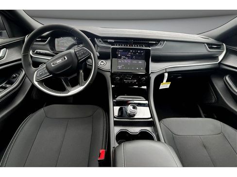 New 2026 Jeep Grand Cherokee Laredo X AWD/4WD image 6