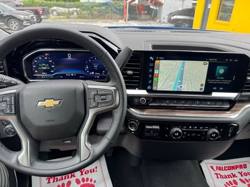 Used 2025 Chevrolet Silverado 1500 LT AWD/4WD image 22