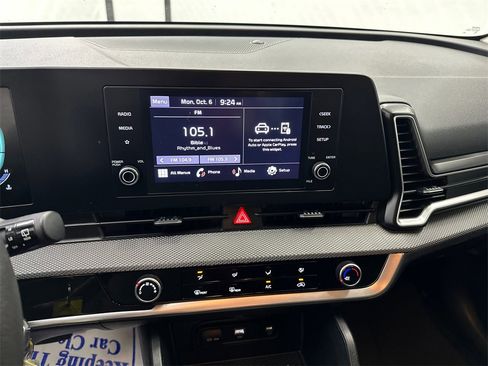 Used 2023 Kia Sportage LX image 27