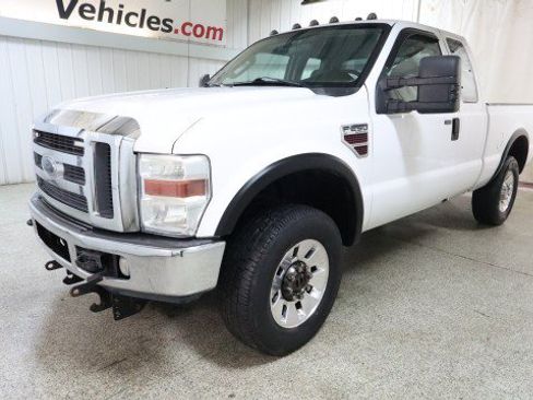 Used 2008 Ford F250 XLT image 2
