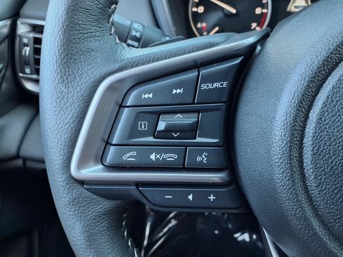 Used 2025 Subaru Outback Limited AWD/4WD image 12