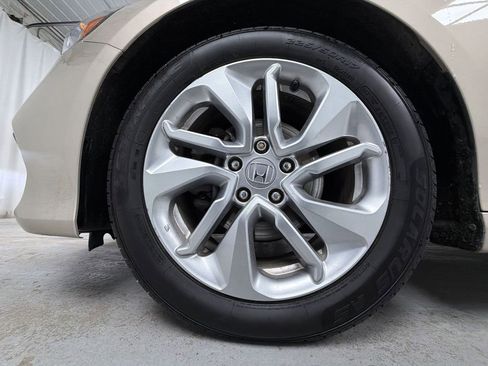 Used 2019 Honda Accord LX image 14