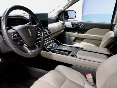 Used 2023 Lincoln Navigator Reserve w/ Equipment Group 201A image 25
