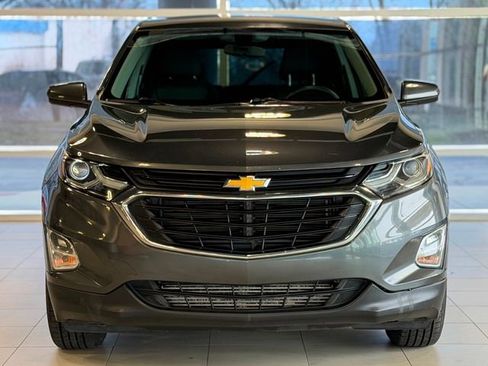 Used 2018 Chevrolet Equinox LT image 2