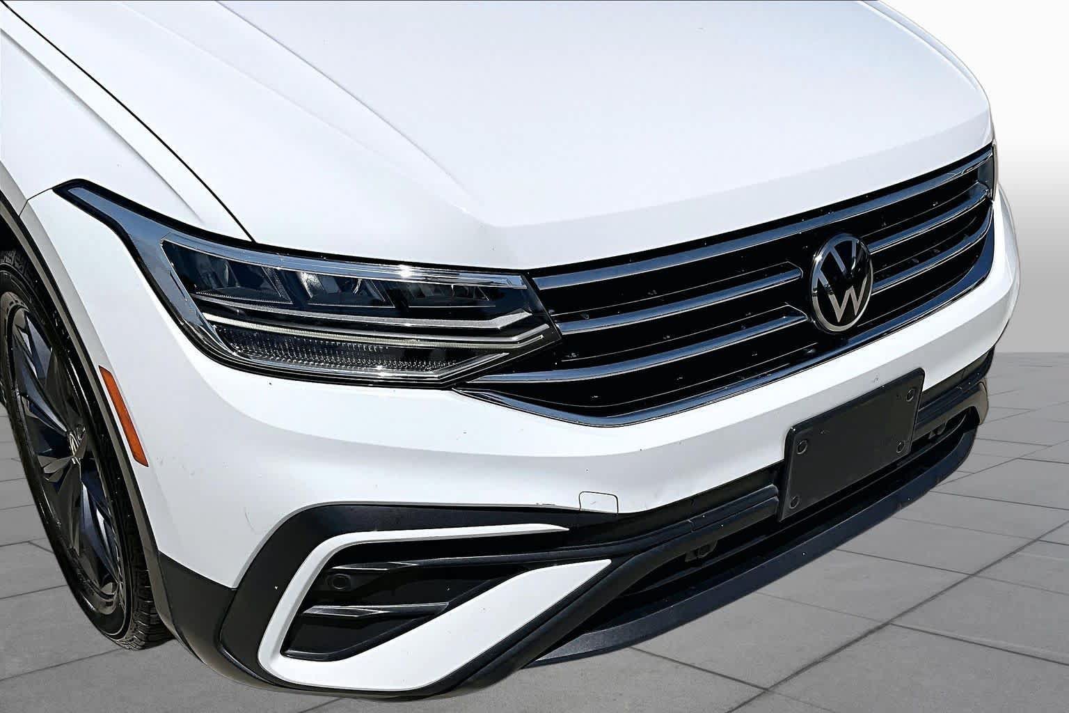 Used 2022 Volkswagen Tiguan SE FWD image 57
