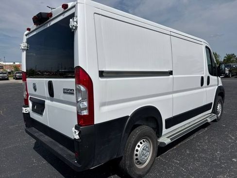 Used 2025 RAM ProMaster 2500 w/ U-Haul Equipment Group FWD image 4