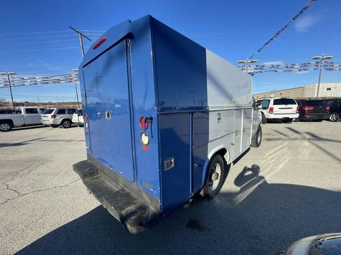 Used 2012 Ford E-350 and Econoline 350 Super Duty w/ PWR Locks & Windows Group image 16