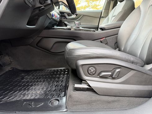 Used 2017 Audi Q7 3.0T Premium image 20