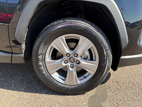 Certified 2025 Toyota RAV4 XLE AWD/4WD image 11