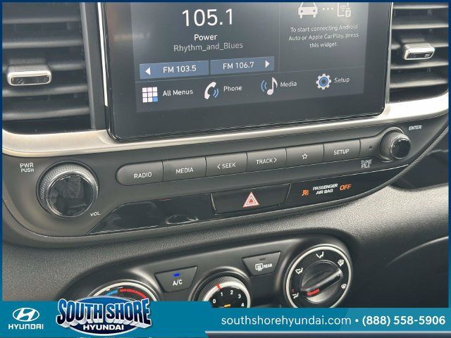 Certified 2025 Hyundai Venue SE FWD image 28