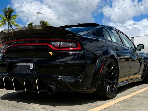 Used 2023 Dodge Charger SRT Hellcat w/ Harman/Kardon Audio Group RWD image 6