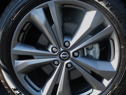 Used 2023 Nissan Murano Platinum w/ Cargo Package image 13