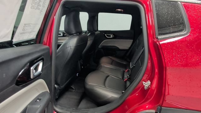 Used 2025 Jeep Compass Limited AWD/4WD image 20