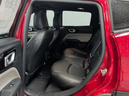 Used 2025 Jeep Compass Limited AWD/4WD image 20