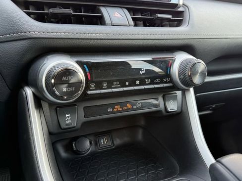 Used 2024 Toyota RAV4 XLE image 19