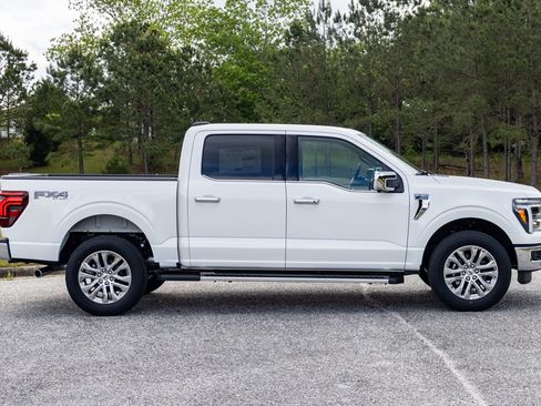 New 2026 Ford F150 Lariat w/ Equipment Group 501A Mid AWD/4WD image 7